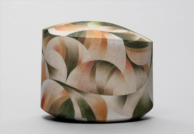 作品「Vase stamped pattern, decorated with connecting circular pattern in color」